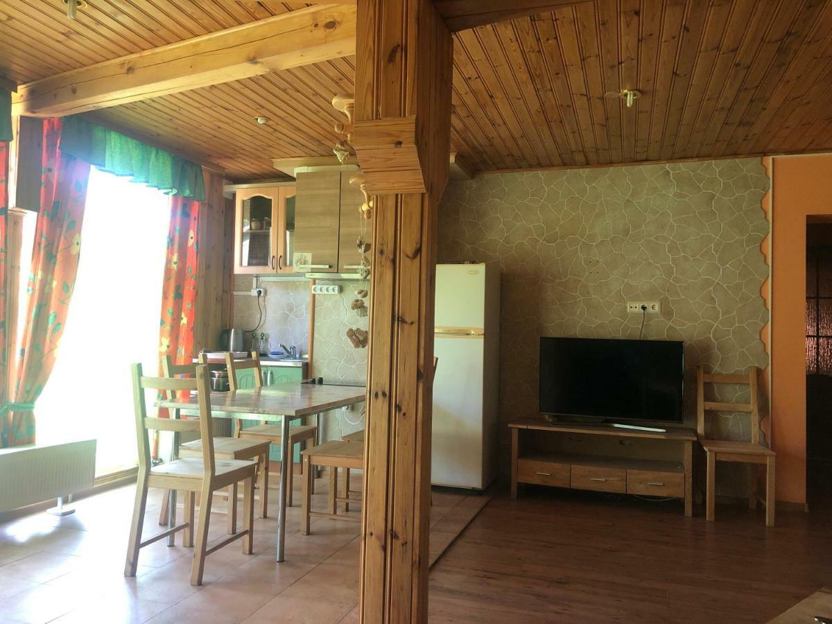 Guest House Eco Home Jūrkalne Dış mekan fotoğraf